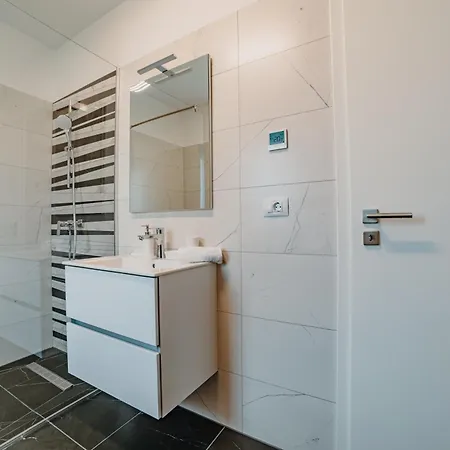 Russo Apartment