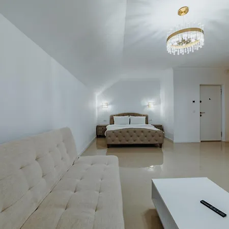 Russo Apartment *