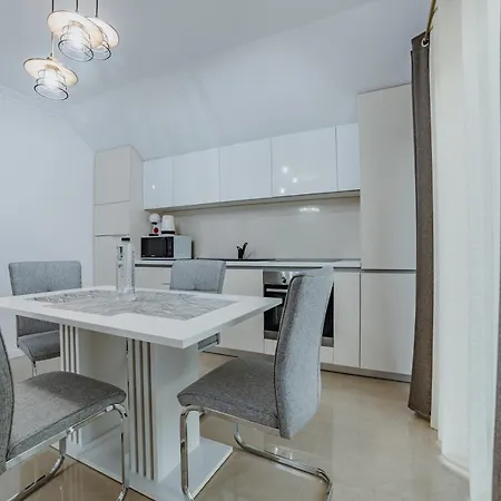 Apartment Russo